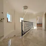 Great Villa With Beatiful View And 4 Bedrooms More 1000 Sqm Area
